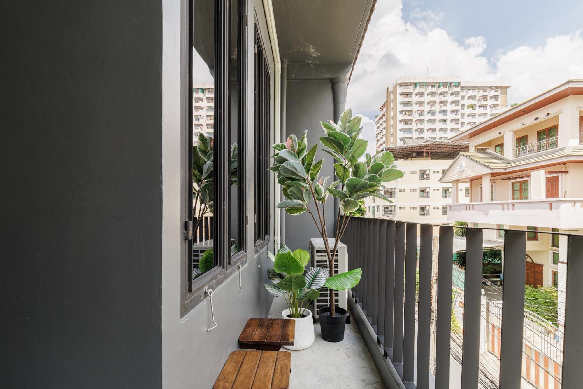 Wabisabi Bangkok 3 Min To Train Station Hotel Eksteriør billede